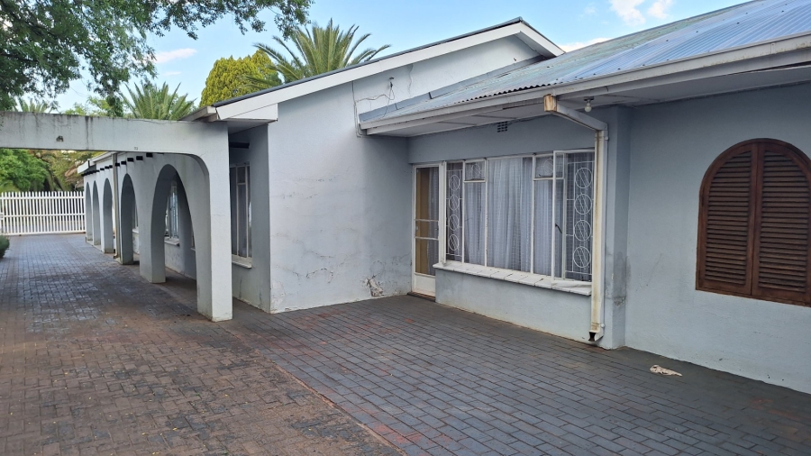 4 Bedroom Property for Sale in Potchefstroom South North West